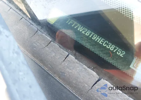 2017 Ford F250 Lariat из США, поврежденный, VIN 1FT7W2BT9HEC38752